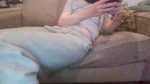 Snapshot of 029719 chatting on September 11, 11:06 pm Cute boi online show from September 11, 11:06 pm