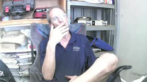 04oldskool online show from December 19, 2:56 am