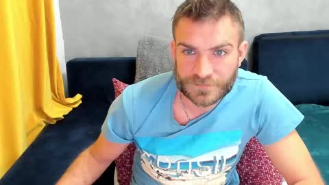 10in_deluxe online show from February 24, 4:47 pm