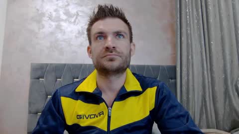 10in_deluxe online show from April 6, 8:59 am