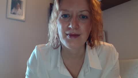 12ennie online show from October 3, 8:00 am