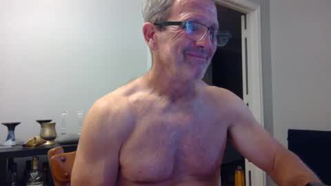 13glanmorfa online show from July 31, 4:57 am