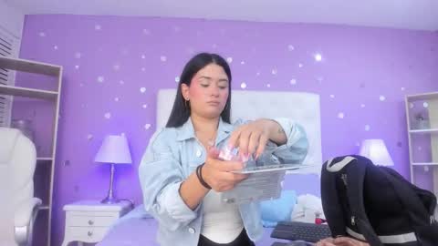 Scarlette  online show from December 4, 3:17 am