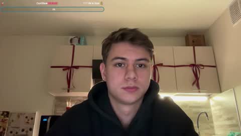 Lance online show from December 22, 6:14 pm