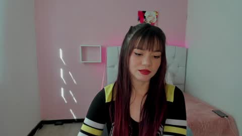 Snapshot of 18candy chatting on December 16, 8:37 pm 18candy online show from December 16, 8:37 pm