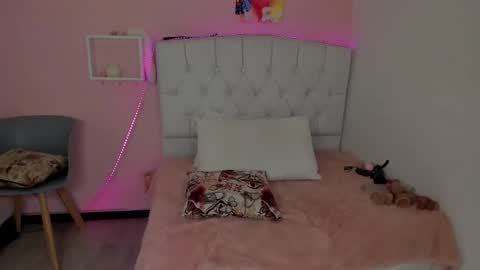 18candy online show from March 5, 11:25 pm