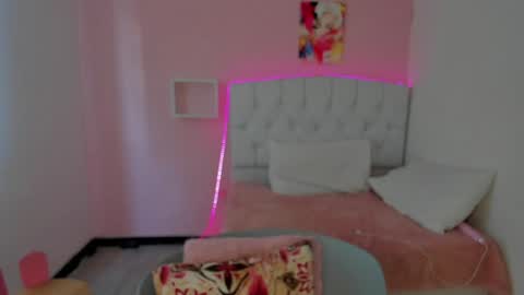 Snapshot of 18candy chatting on December 20, 9:50 pm 18candy online show from December 20, 9:50 pm