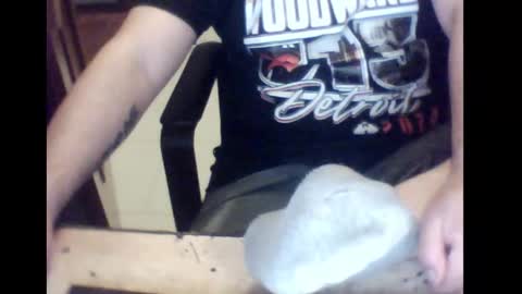 19feetlover903 online show from September 21, 1:37 pm