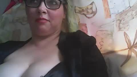 Deluxepussy online show from September 13, 8:50 am