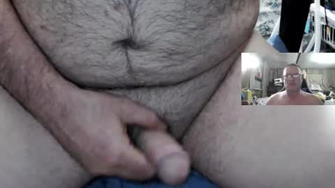 Snapshot of 1isallineed chatting on December 17, 11:06 am Pussy Slayer online show from December 17, 11:06 am