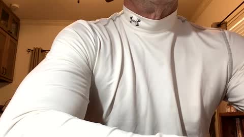 1juicyass online show from January 10, 7:43 pm