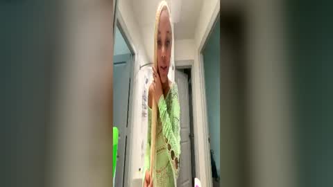 1lexibae online show from July 7, 10:47 pm