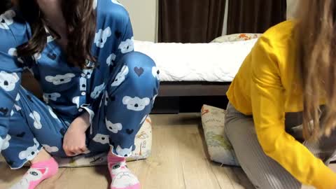 molly online show from October 10, 6:36 pm