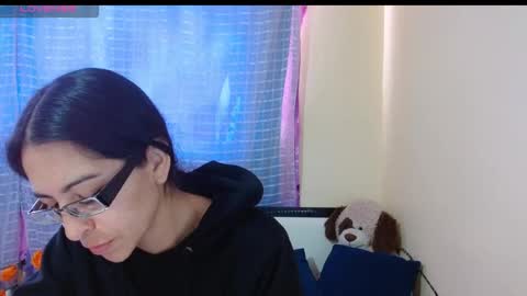 paola online show from December 2, 9:35 pm