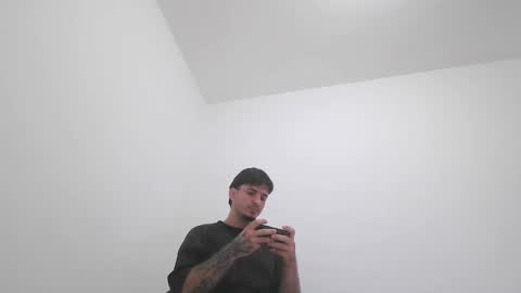 Snapshot of 1sensual chatting on December 22, 7:42 pm 1sensual online show from December 22, 7:42 pm
