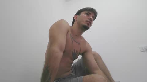 Snapshot of 1sensual chatting on December 23, 6:37 pm 1sensual online show from December 23, 6:37 pm