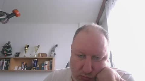 1vaso online show from December 15, 7:57 am