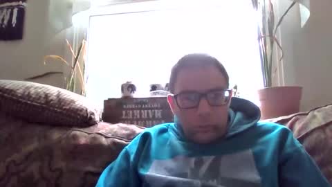 21piolts online show from April 25, 3:42 pm