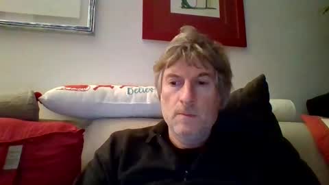 22esserre online show from December 16, 10:13 pm