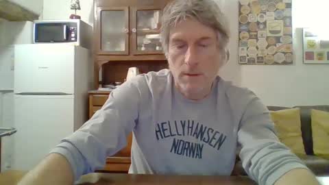 22esserre online show from December 20, 4:14 pm