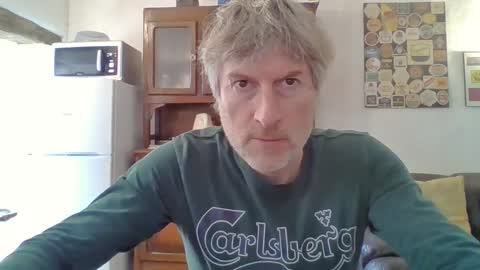 22esserre online show from December 27, 1:18 pm