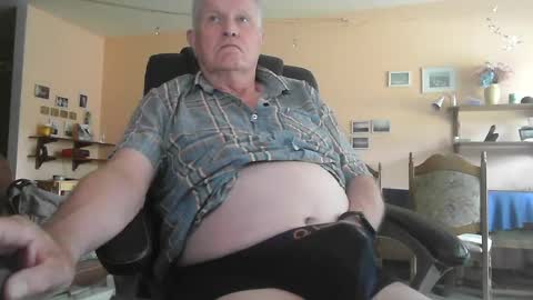 29famila online show from July 31, 4:08 pm