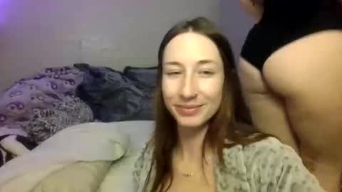 2girls1link online show from January 4, 4:12 am