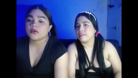 2moons_full_of_love online show from November 15, 11:06 pm