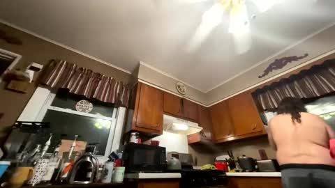 33adidas online show from April 16, 8:03 am