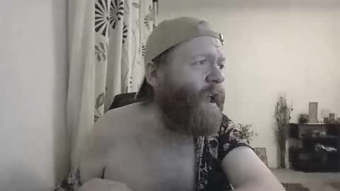 33UK online show from October 18, 11:20 pm