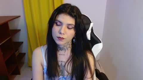 erika online show from October 5, 4:21 am