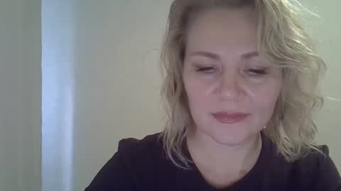 Snapshot of 3susie chatting on September 16, 7:44 am 3susie online show from September 16, 7:44 am