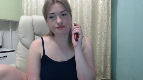 3sweetcandy3 online show from April 22, 10:39 pm