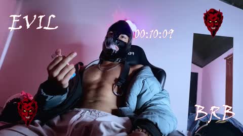 E V I L online show from November 14, 2:19 pm