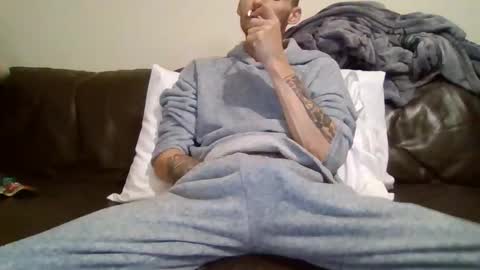 420feetloverr420 online show from October 6, 1:34 am