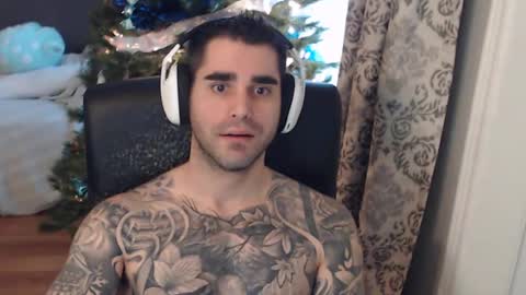 Snapshot of 420randomguy chatting on December 7, 6:10 pm Anomander Rake online show from December 7, 6:10 pm