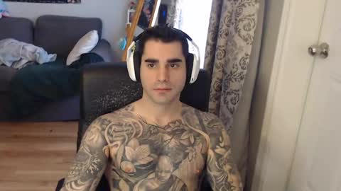 Snapshot of 420randomguy chatting on February 8, 2:49 pm Anomander Rake online show from February 8, 2:49 pm