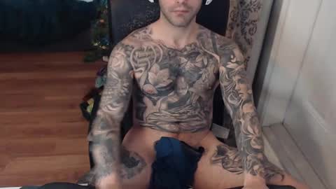 Snapshot of 420randomguy chatting on December 22, 7:10 pm Anomander Rake online show from December 22, 7:10 pm