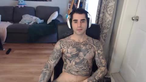 Snapshot of 420randomguy chatting on February 8, 7:16 pm Anomander Rake online show from February 8, 7:16 pm