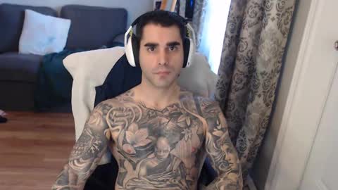 Snapshot of 420randomguy chatting on February 2, 6:53 pm Anomander Rake online show from February 2, 6:53 pm