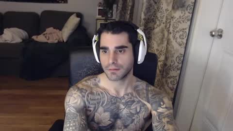 Snapshot of 420randomguy chatting on February 21, 1:00 am Anomander Rake online show from February 21, 1:00 am
