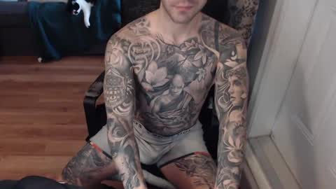Snapshot of 420randomguy chatting on January 15, 6:40 pm Anomander Rake online show from January 15, 6:40 pm