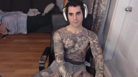 Snapshot of 420randomguy chatting on February 7, 10:30 pm Anomander Rake online show from February 7, 10:30 pm