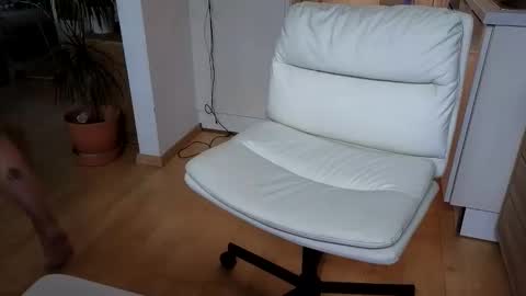 4rjun4 online show from September 17, 8:07 am