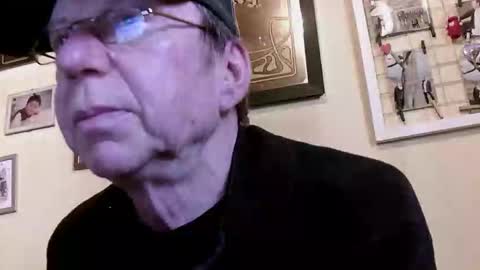 64shorty online show from April 17, 9:44 am