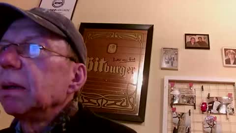 Snapshot of 64shorty chatting on October 10, 5:52 pm 64shorty online show from October 10, 5:52 pm