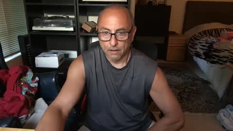 daddy vegas  for single women and couples here online show from May 28, 2:09 am
