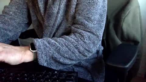 Mr CK online show from January 9, 8:45 am