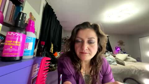 That girl online show from December 2, 12:53 am