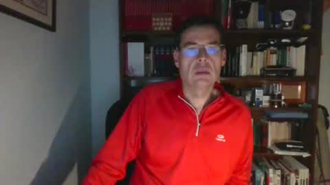 8age online show from December 16, 11:07 pm